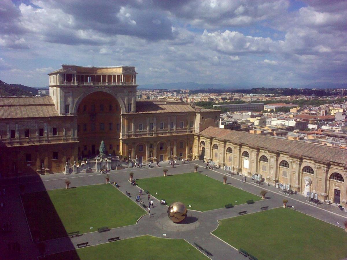 R.C. Vatican View Rome Exterior photo